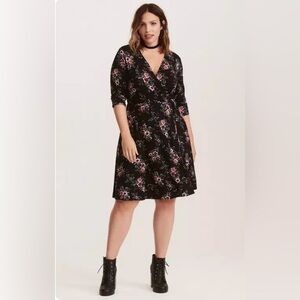 Torrid Black Xl/1 Floral Mini Jersey Wrap Dress